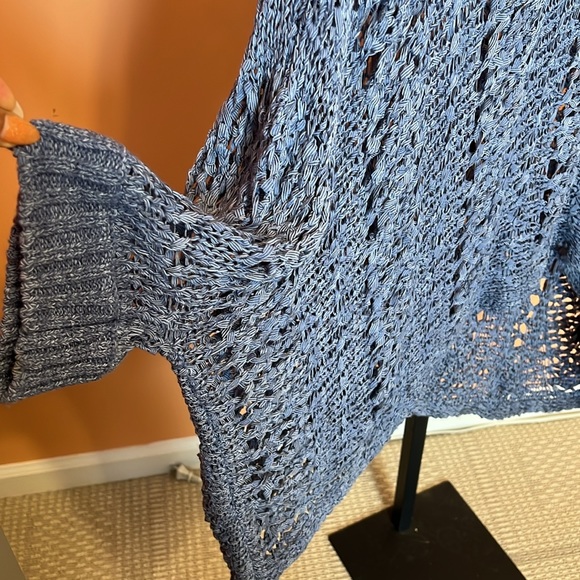 Oversized drape woven shirt size Small - Picture 8 of 9